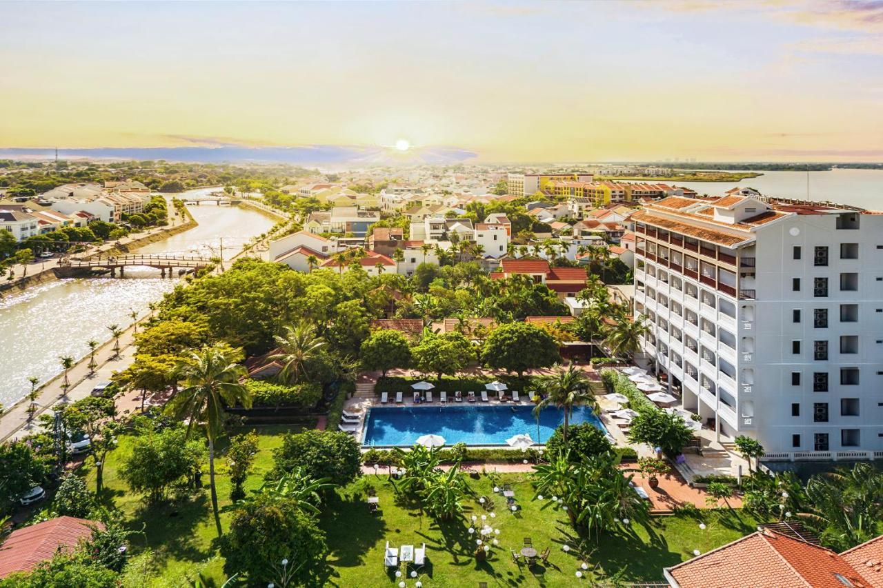 Rivertown Hoi An Resort & Spa Exterior foto The resort at the Vinpearl Hotel