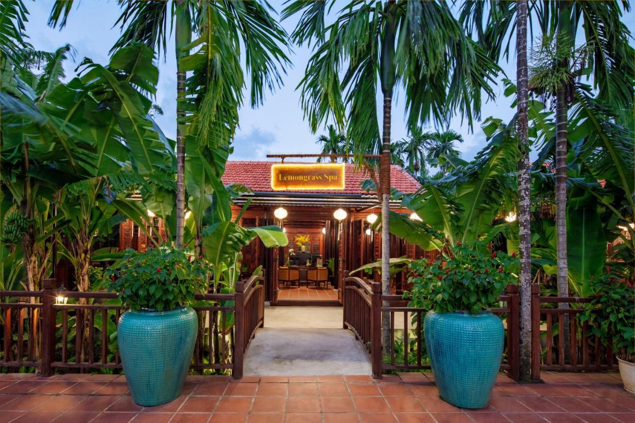 Rivertown Hoi An Resort & Spa Exterior foto Entrance to the resort