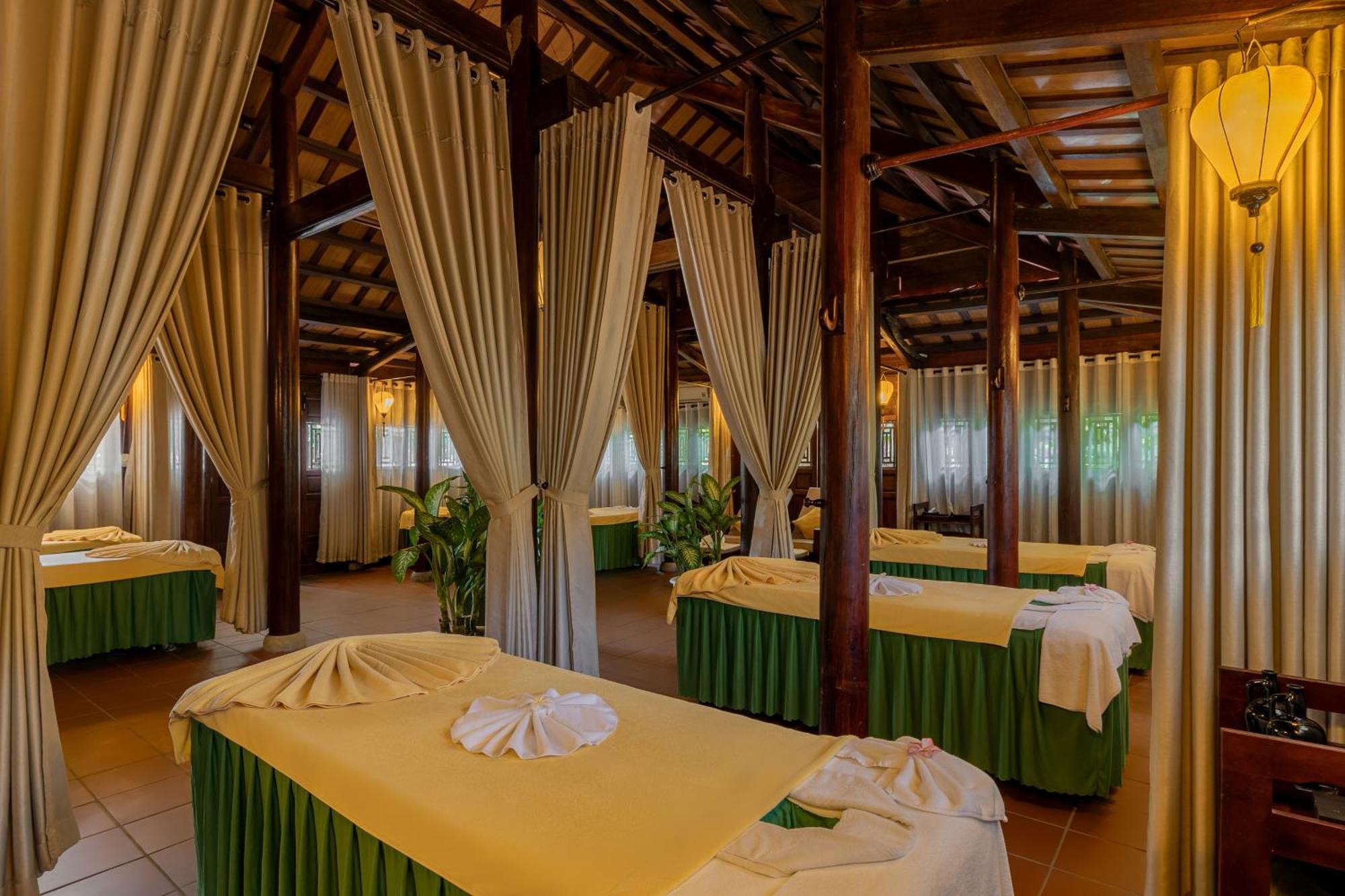 Rivertown Hoi An Resort & Spa Exterior foto A spa in Vietnam