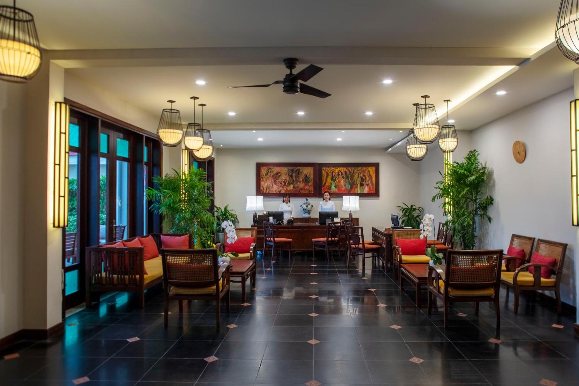 Rivertown Hoi An Resort & Spa Exterior foto The lobby of the hotel